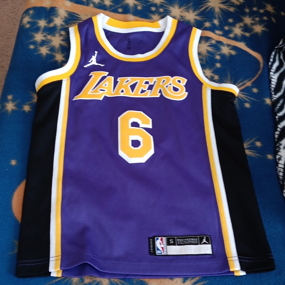 Boys  jersey Lakers
